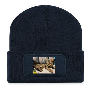 Chat tigre douillet à la lumière - Beanie recyclé à patch - bleu marine - Devant