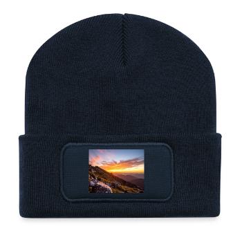 Sonnenuntergang über dem Berg - Recycelte Patch Beanie - French Navy - Vorne