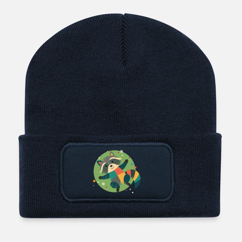 Liegender Waschbär im Gras-Verspieltes Kindermotiv - Recycelte Patch Beanie - French Navy