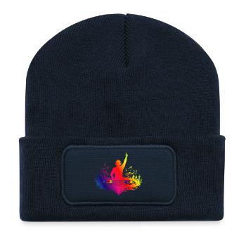 Bunter DJ mit Turntables und Beats - Recycelte Patch Beanie - French Navy - Vorne