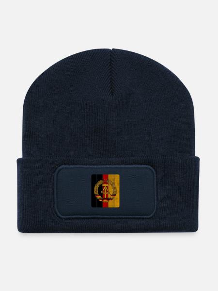 DDR Balken im Vintage Design / Geschenk Ostalgie - Recycelte Patch Beanie - French Navy