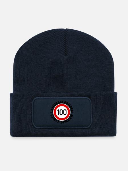 Langsam fahren - Sprit sparen - Tempo 100 - Recycelte Patch Beanie - French Navy