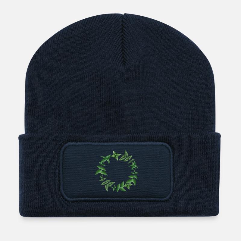 Brennnessel Kranz in dunklen Grüntönen - Recycelte Patch Beanie - French Navy