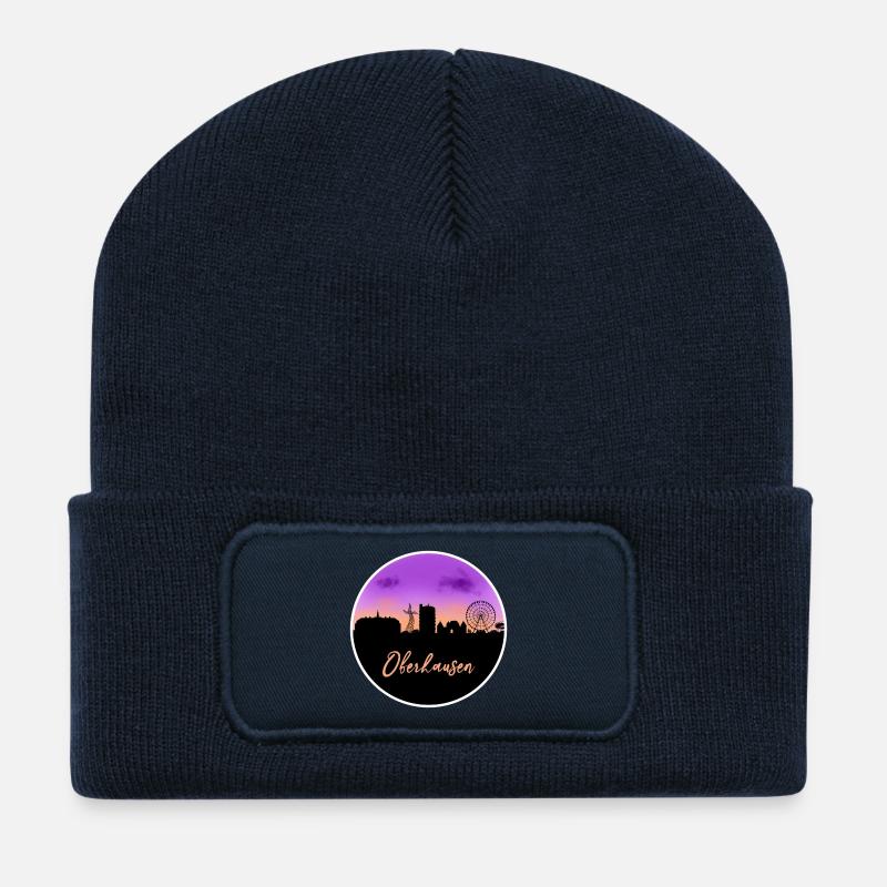 Oberhausen Skyline Fine line - Recycelte Patch Beanie - French Navy