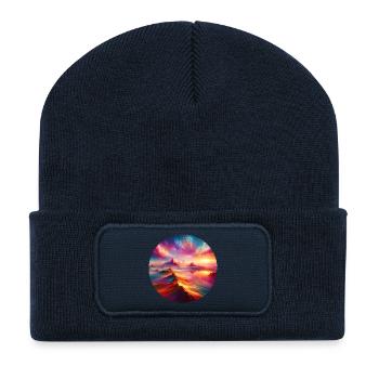 Bunte Landschaft mit Bergen und Himmel - Recycelte Patch Beanie - French Navy - Vorne