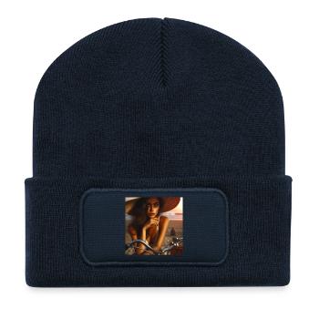 Chic de plage au coucher de soleil à vélo - Beanie recyclé à patch - bleu marine - Devant