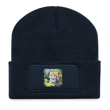 Niedliche Babykatze die fröhlich im Garten spielt - Recycelte Patch Beanie - French Navy - Vorne
