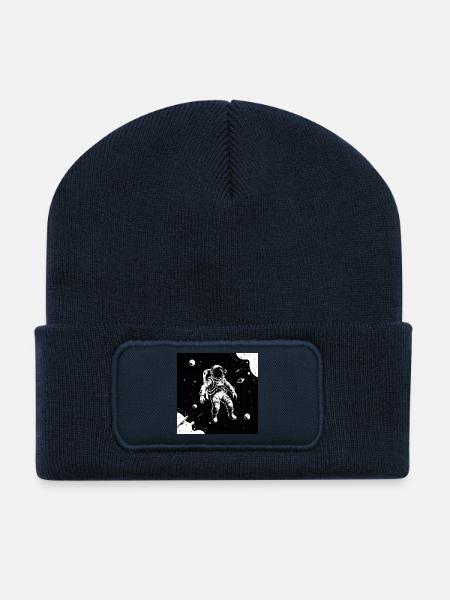Astronaute de l’espace dans le ciel lunaire - Beanie recyclé à patch - bleu marine