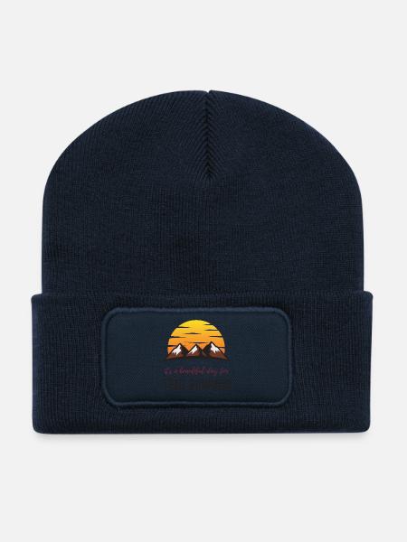 Es ist ein schöner Tag für Trailrunning - Recycelte Patch Beanie - French Navy
