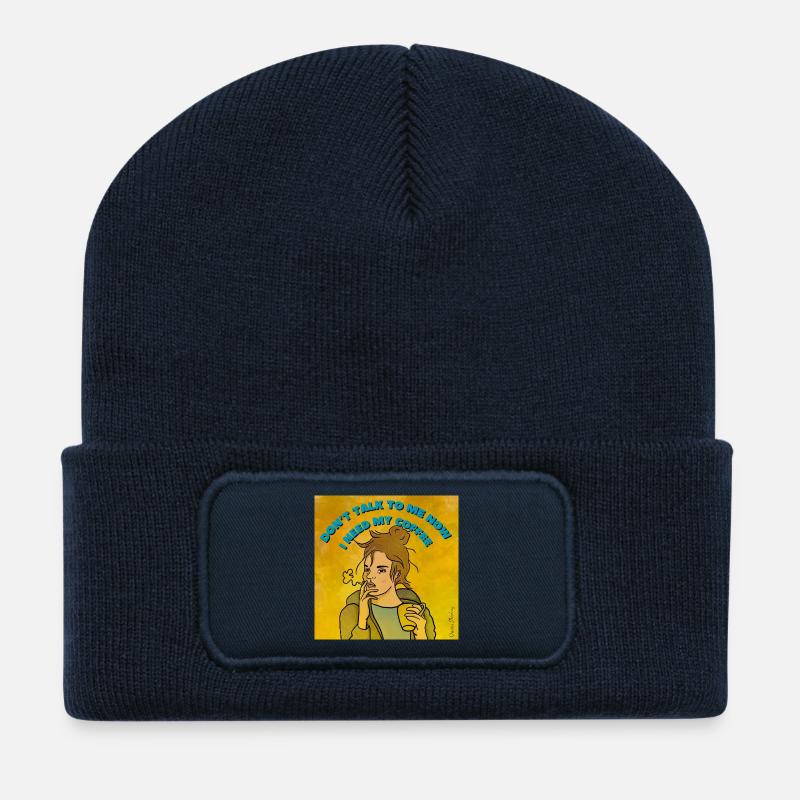 Sprich nicht mit mir, ich brauche meinen Kaffee. - Recycelte Patch Beanie - French Navy