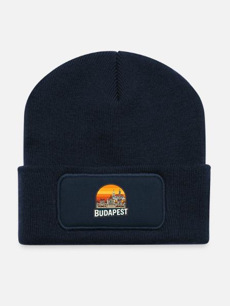 Budapest-Ungarn Retro-Sonnenuntergangs-Skyline-Design - Recycelte Patch Beanie - French Navy