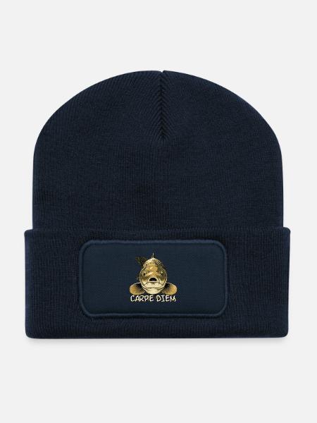 CARPE DIEM (Fisch, Angeln) - Recycelte Patch Beanie - French Navy