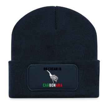 No Cream in Carbonara – Italienischer Pasta-Humor - Recycelte Patch Beanie - French Navy - Vorne