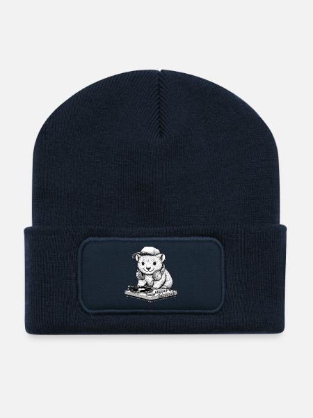 cooles Wombat-Motiv als DJ mit Kopfhörer - Recycelte Patch Beanie - French Navy