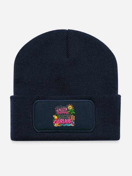 Brauche keine Therapie, brauche nur Urlaub - Recycelte Patch Beanie - French Navy