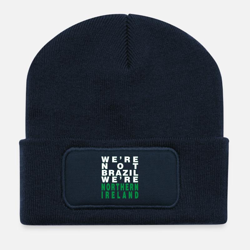Nous ne sommes pas le Brésil Nous sommes d'Irlande - Beanie recyclé à patch - bleu marine