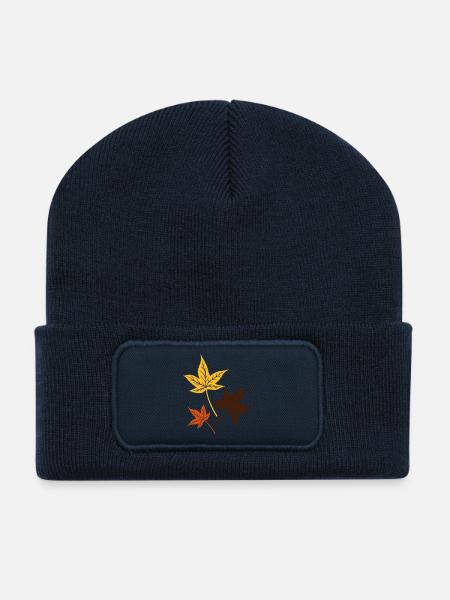 Les feuilles d'automne. Érable, été indien. Canada - Beanie recyclé à patch - bleu marine