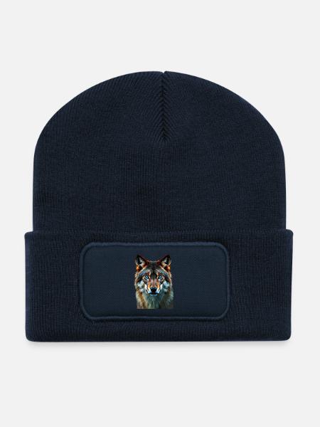 The Sapphire Gaze: Intensives Porträt eines Wolfes - Recycelte Patch Beanie - French Navy