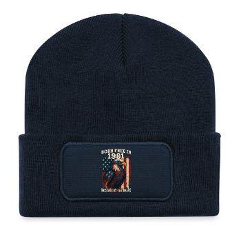 Geboren 1981 frei – 44 Jahre mutige Freiheit - Recycelte Patch Beanie - French Navy - Vorne