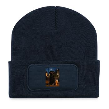 Caniche de la nuit avec des lunettes de soleil - Beanie recyclé à patch - bleu marine - Devant