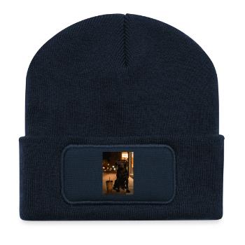 Chien nocturne avec des lunettes de soleil - Beanie recyclé à patch - bleu marine - Devant