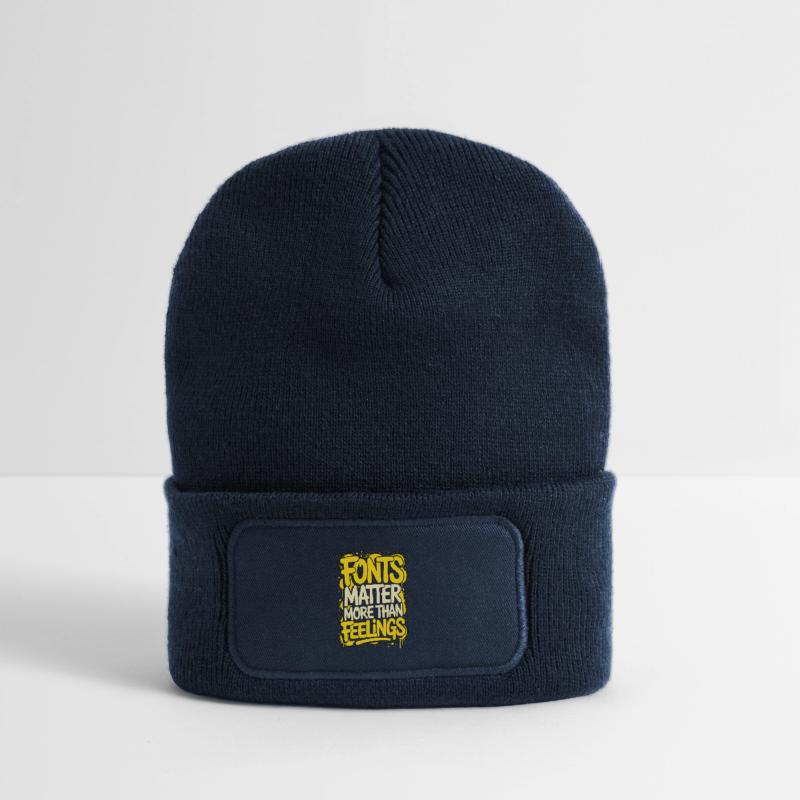 Les polices de designer d’impression comptent plus Graphiste Beanie recyclé à patch