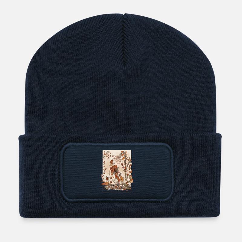 Geerdet in Anmut, lichtsüchtige Flora - Recycelte Patch Beanie - French Navy