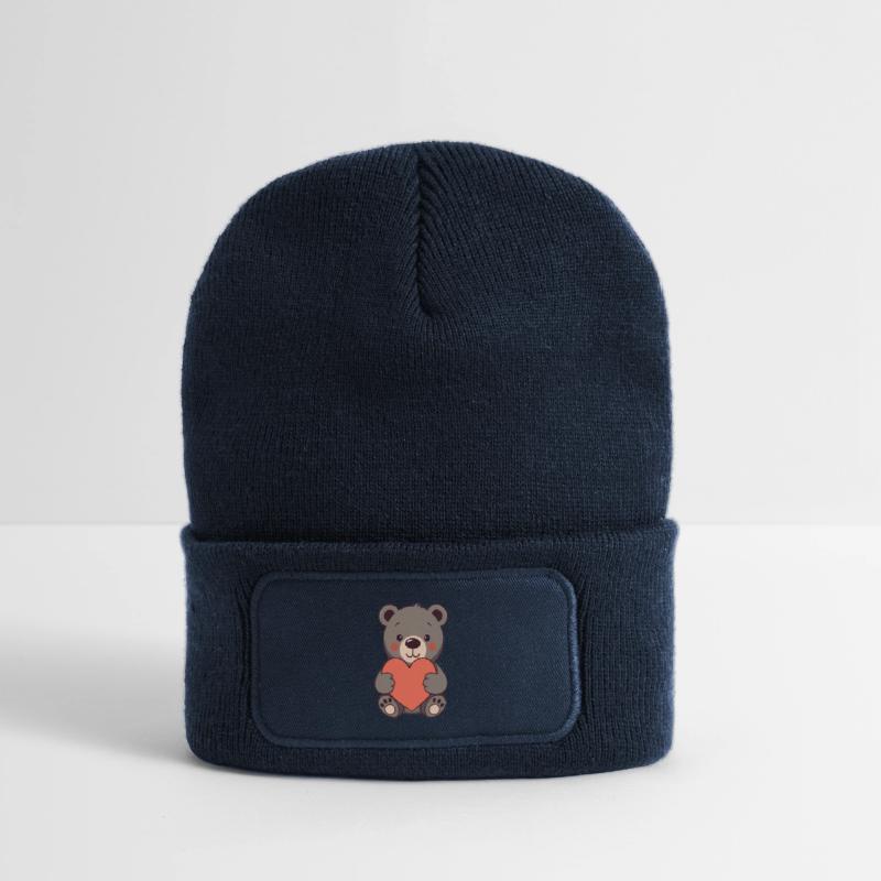 Bär mit rotem Herz Geschenk Mutter Muttertag Recycelte Patch Beanie