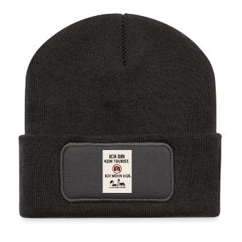 Ich bin kein Tourist. Ich wohn hier. - Recycelte Patch Beanie - Dunkelgrau - Vorne