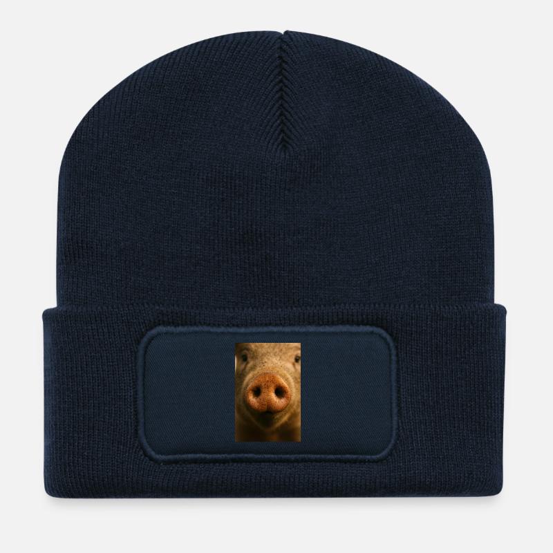 Warme Nahaufnahme von Pig Snout - Recycelte Patch Beanie - French Navy