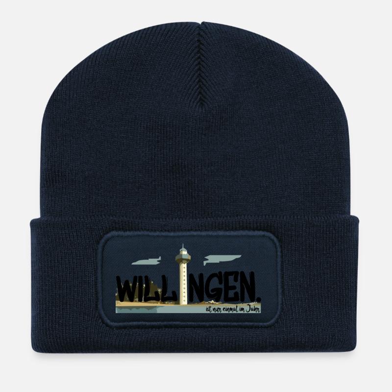 Willingen est seulement une fois par an - Beanie recyclé à patch - bleu marine