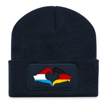 Luxemburg Deutschland Flagge Haende Herzform - Recycelte Patch Beanie - French Navy - Vorne