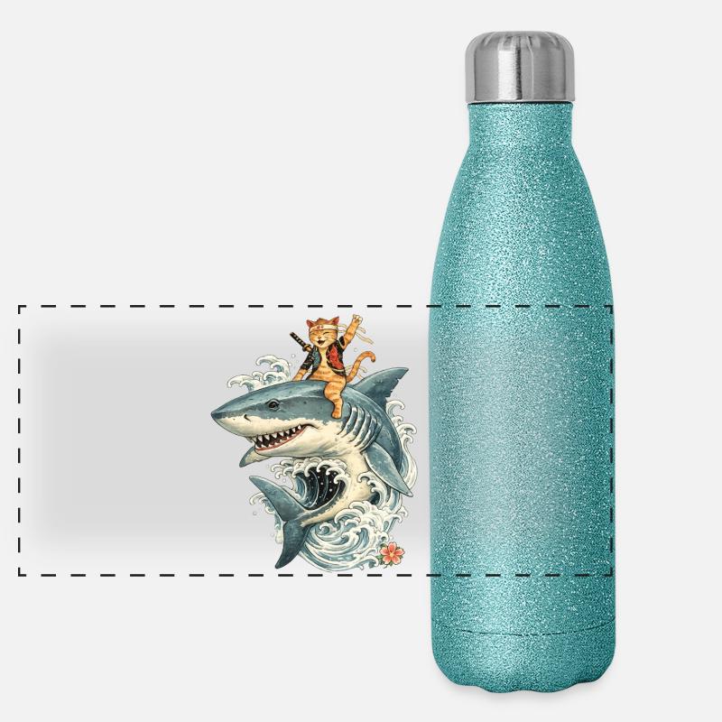 Chat samouraï chevauche le requin – balade de vagues avec style Gourde isotherme panoramique pailletée 500 ml