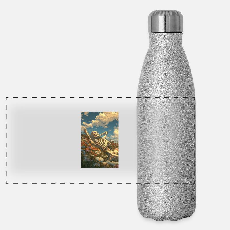 Squelette relaxant dans un champ de fleurs Gourde isotherme panoramique pailletée 500 ml