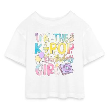I'm The K-Pop Birthday Girl - Kids’ Cropped Jersey T-Shirt - white - Front