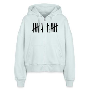 Strichliste 15 Striche - Stanley/Stella Boxy Frauen Bio Zip Hoodie Ida - Eisblau - Vorne - AI Model Female 172 dark (172cm)