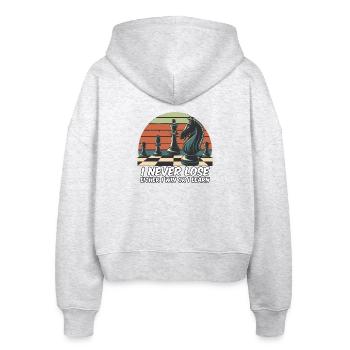 Schach Spruch - Ich verliere nie - Stanley/Stella Boxy Frauen Bio Zip Hoodie Ida - Weiß meliert - Hinten - AI Model Female 172 dark (172cm)