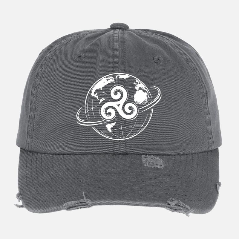 Breton Triskel Globe Celtic Brittany Flexfit Vintage Destroyed Cap