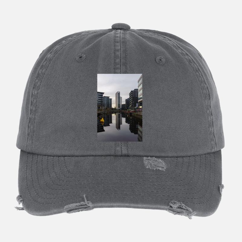 Urbane Reflexion Flexfit Vintage Destroyed Cap