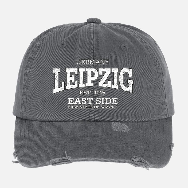 Leipzig (white oldstyle) Flexfit Vintage Destroyed Cap