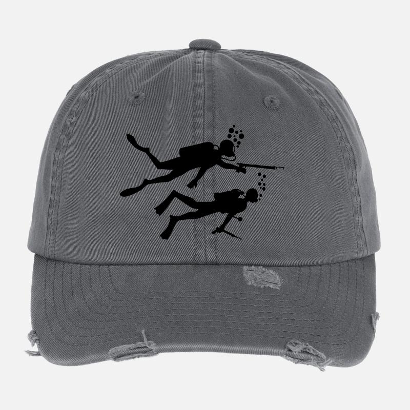 Zwei Unterwassertaucher mit Harpunen Flexfit Vintage Destroyed Cap