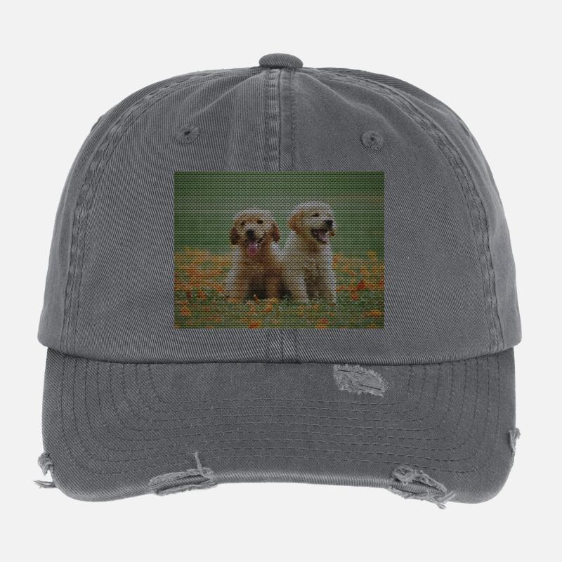 Zwei Labrador Retriever Welpen mit Dreickmuster Flexfit Vintage Destroyed Cap