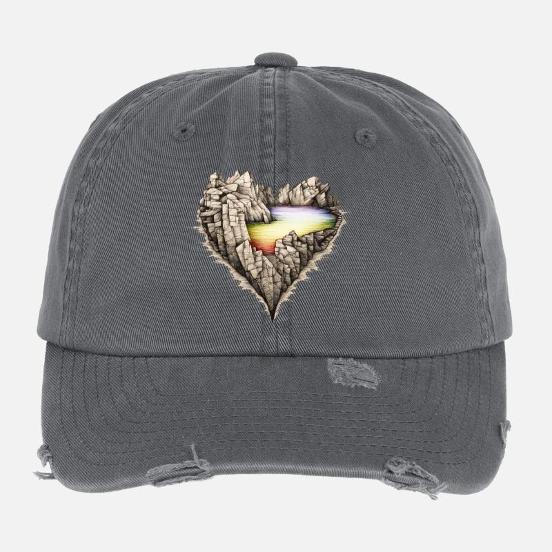Lac arc-en-ciel dans les rochers. En forme de cœur. Casquette vintage effet usé Flexfit