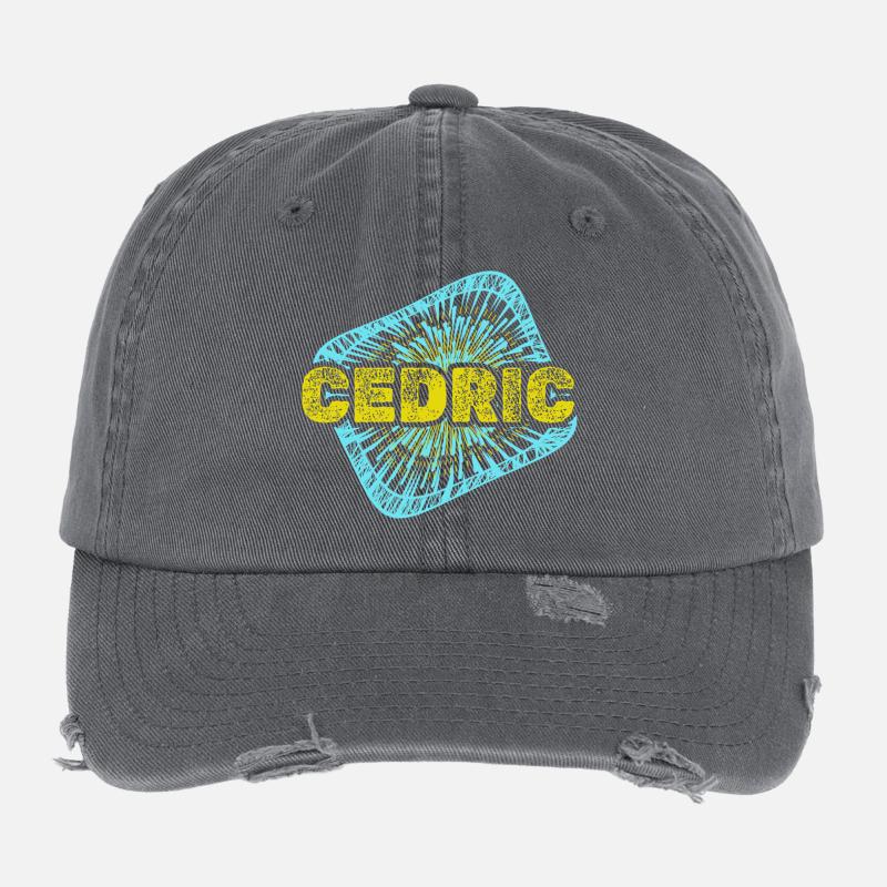 Cedric als Freizeit Flexfit Vintage Destroyed Cap