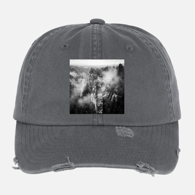 Basteibrücke Sächsische Schweiz Nebel Poster Flexfit Vintage Destroyed Cap