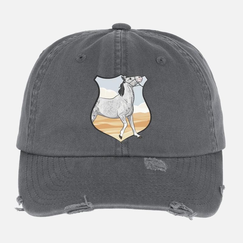 Ein graues Pferd, ein Wappen und eine Wüste Flexfit Vintage Destroyed Cap