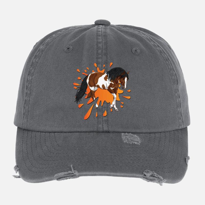 Un cheval pie devant une tache d'encre orange Casquette vintage effet usé Flexfit