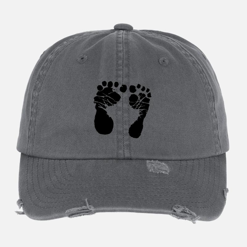 Baby Footprint – First Steps for the Heart Flexfit Vintage Destroyed Cap