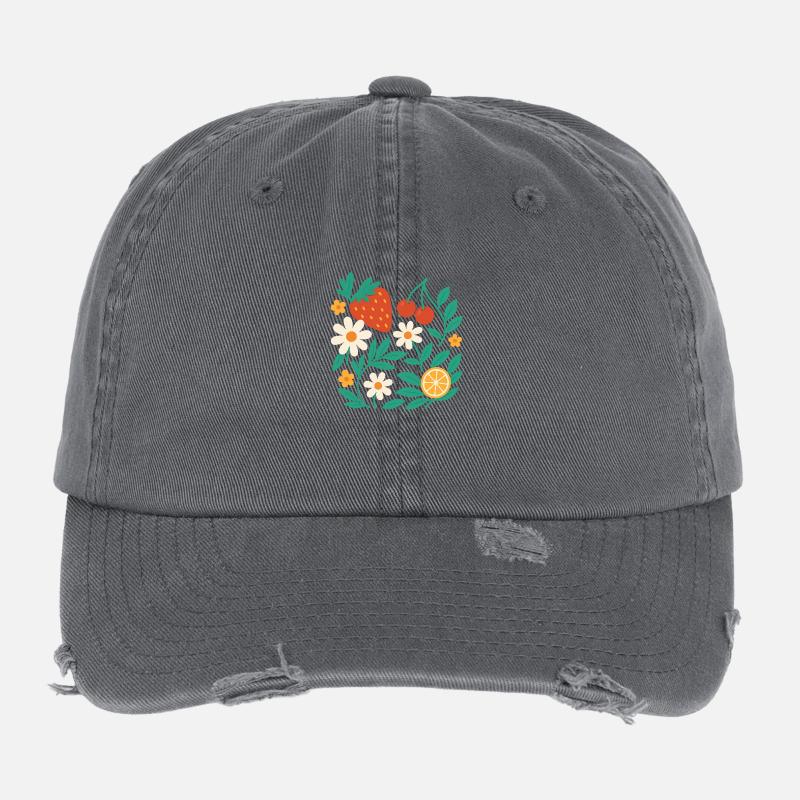 Fruchtblüte – Florales Design mit Erdbeere, Kirsch Flexfit Vintage Destroyed Cap