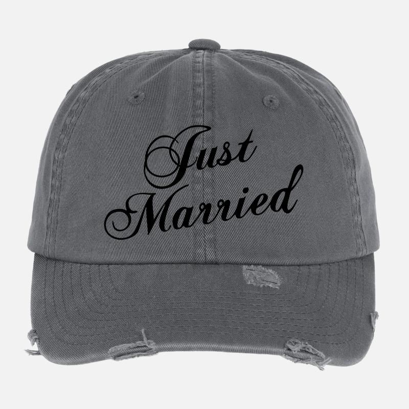 Just Married_V8 Flexfit Vintage Destroyed Cap